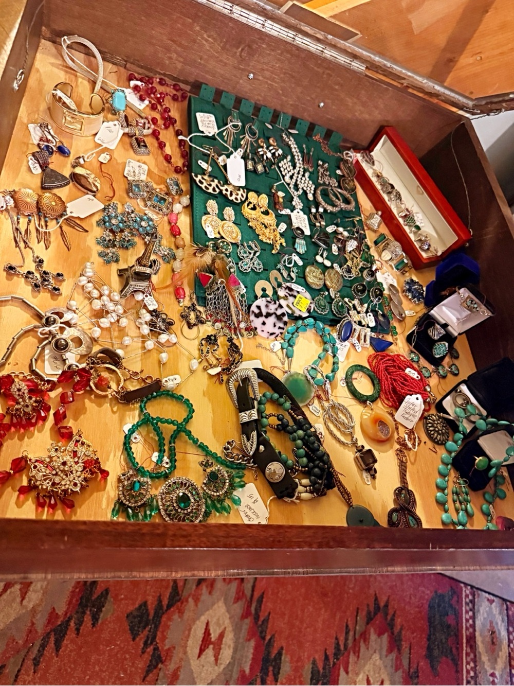 vintage jewelry